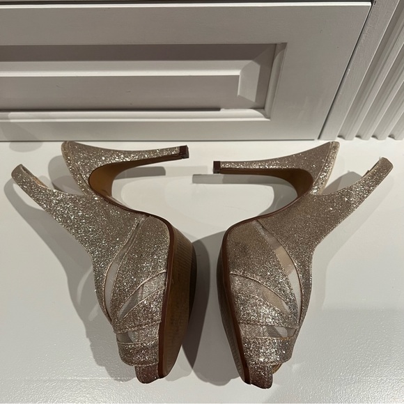 Lulu Townsend Gold Sparkle Heels Size 6 - Picture 5 of 11